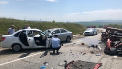 Водитель иномарки спровоцировал смертельное ДТП в окрестностях Ставрополя