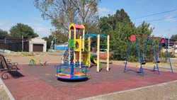 Новую детскую площадку оборудовали в селе Степном