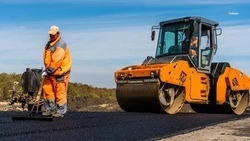 На Ставрополье в рамках нацпроекта ремонтируют дорогу к овощехранилищу
